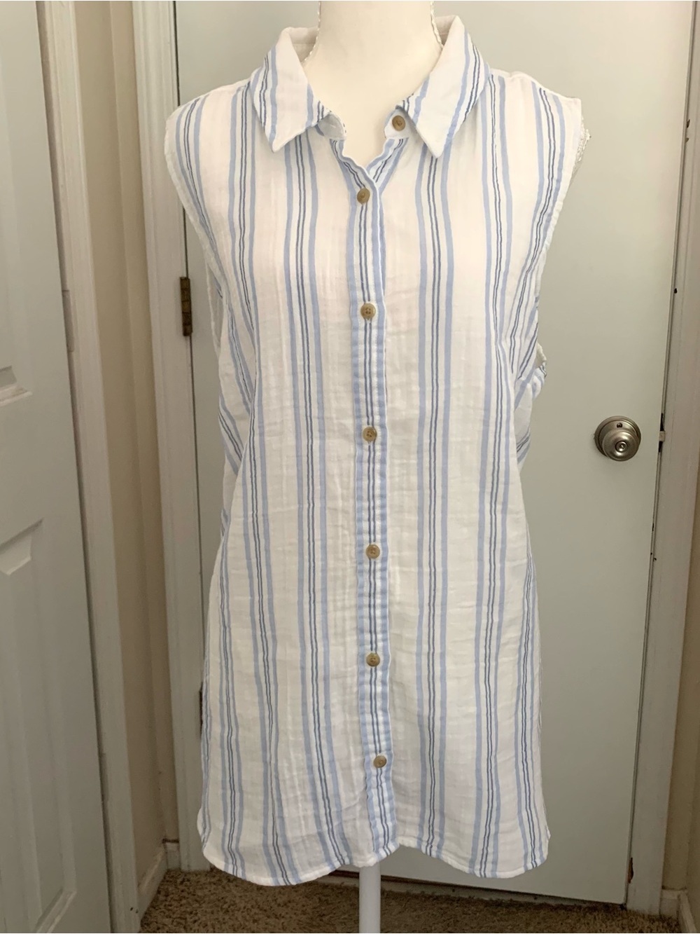L.L. Bean Women’s Sleeveless Cotton Gauze Shirt Stripe Coastal Blue White XL NEW